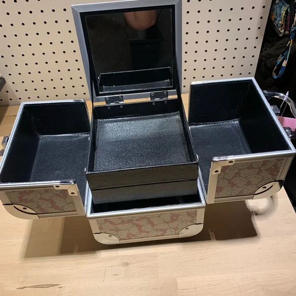 SANRIO HELLO KITTY IMPRESSIONS VANITY SLAYCUBE MAKEUP TRAVEL TRAIN CASE - Picture 3 of 10